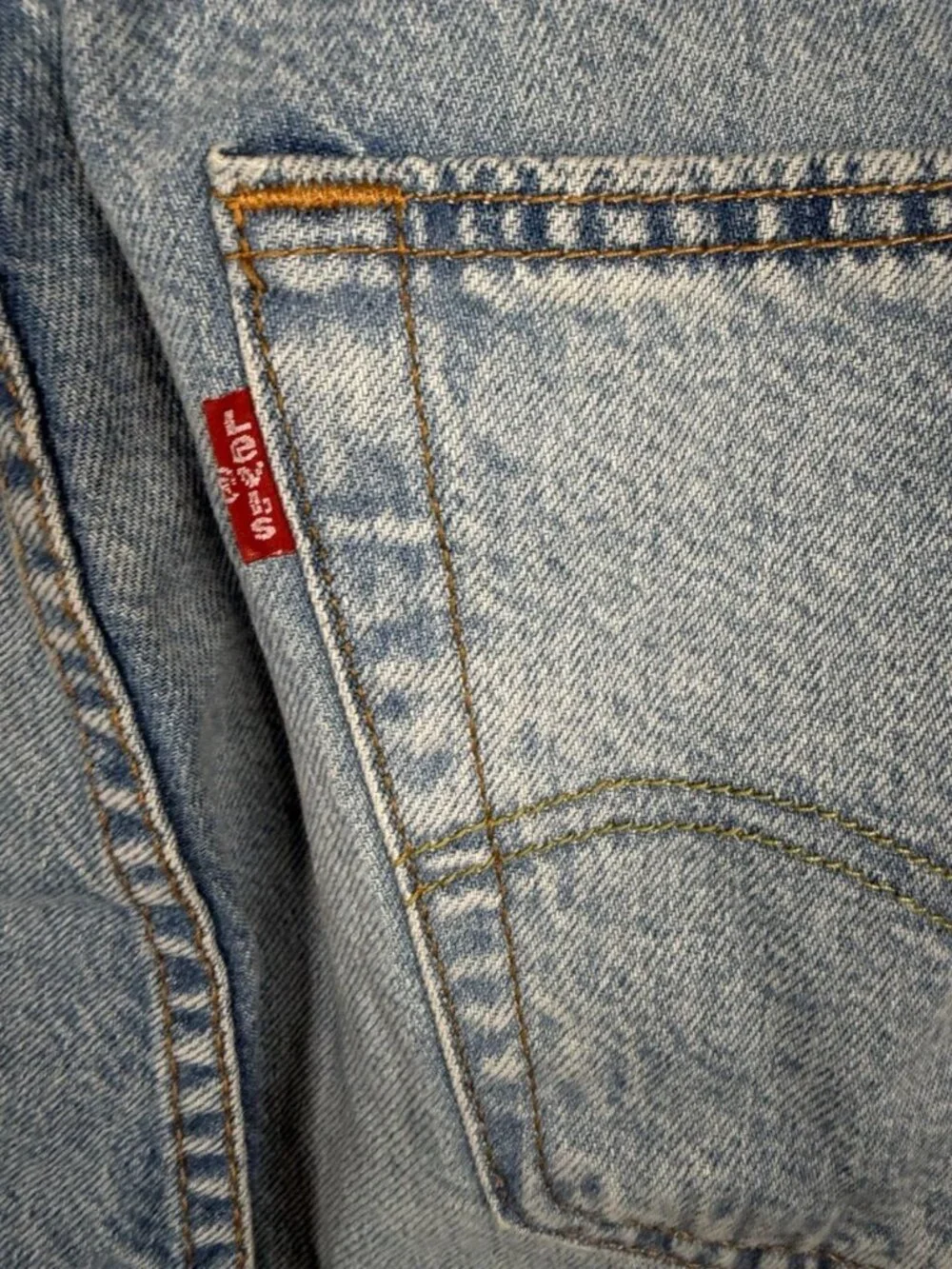 Levi's Men's 501 Original Straight Leg 32x30 Jeans Medium Wash NWT